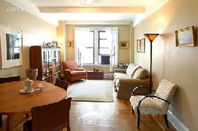 New York City Real Estate | View 328 West 86th Street, 11C | 2 Beds, 1 Bath | View 1