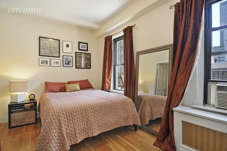 New York City Real Estate | View 142 East 49th Street, PHN | Master Bedroom | View 2