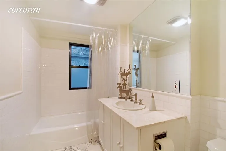 New York City Real Estate | View 79 Laight Street, 3B | 2nd Bathroom | View 6