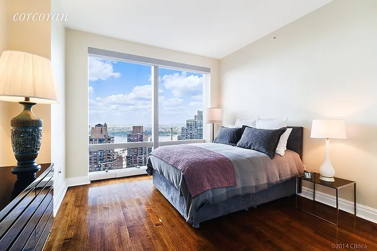 New York City Real Estate | View 80 Columbus Circle, 66A | room 5 | View 6