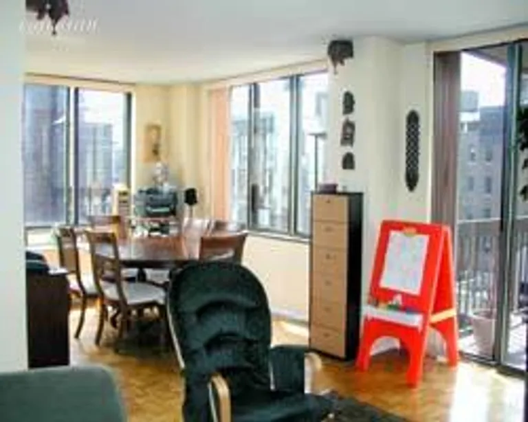 New York City Real Estate | View 5 East 22nd Street, 16C | room 2 | View 3