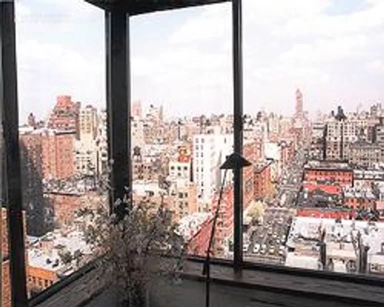 New York City Real Estate | View 45 West 67th Street, 18E | room 1 | View 2