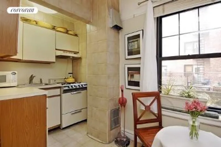 New York City Real Estate | View 200 East 16th Street, 2E | room 3 | View 4