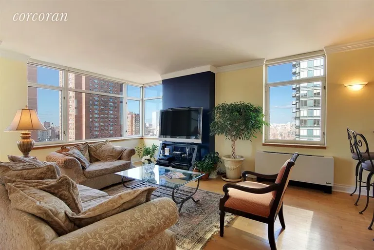 New York City Real Estate | View 1760 Second Avenue, 30A | 3 Beds, 3 Baths | View 1
