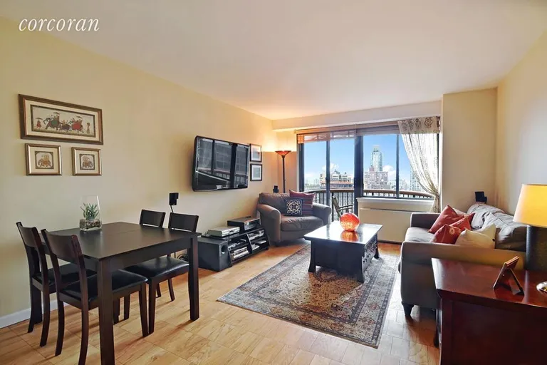 New York City Real Estate | View 45 East 25th Street, 27A | 1 Bed, 1 Bath | View 1