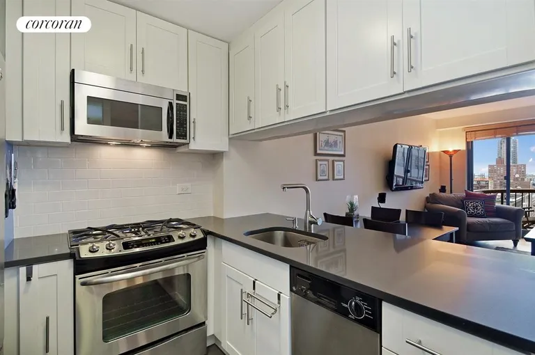 New York City Real Estate | View 45 East 25th Street, 27A | Kitchen | View 9