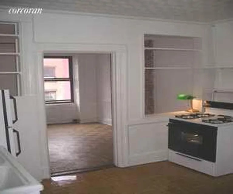 New York City Real Estate | View 173 Bleecker Street, 13 | room 2 | View 3