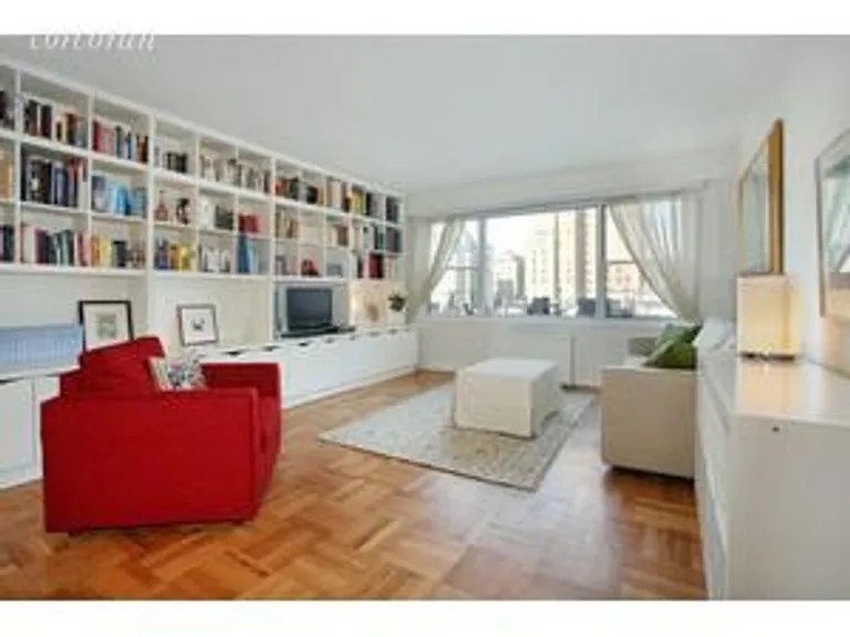 New York City Real Estate | View 150 East 61st Street, 8H | 4 Beds, 3 Baths | View 1