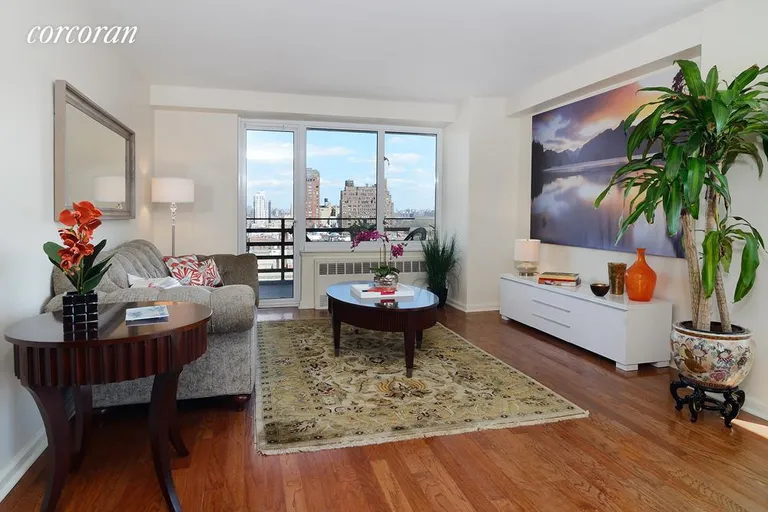New York City Real Estate | View 392 Central Park West, 16R | 2 Beds, 2 Baths | View 1