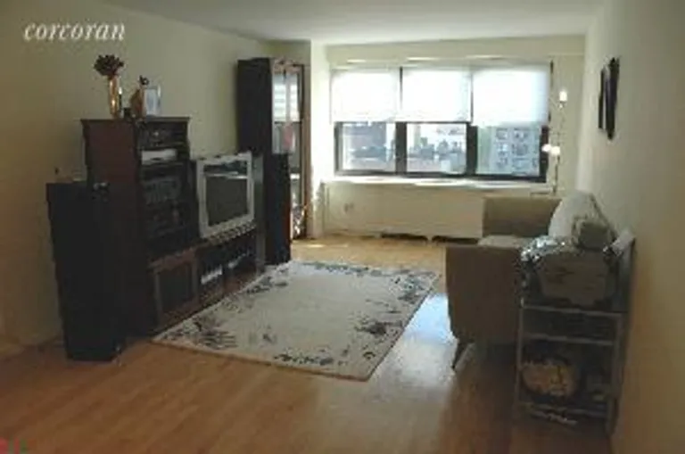 New York City Real Estate | View 245 East 25th Street, 10K | 1 Bed, 1 Bath | View 1