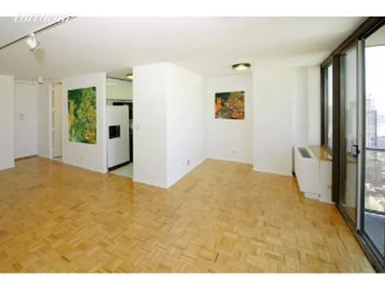 New York City Real Estate | View 161 West 61st Street, 35E | room 1 | View 2