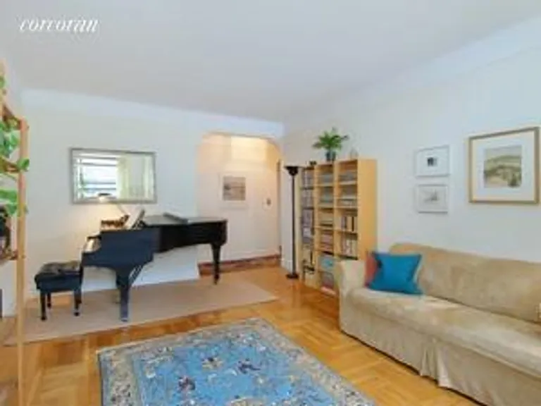 New York City Real Estate | View 209 West 104th Street, 5A | room 1 | View 2