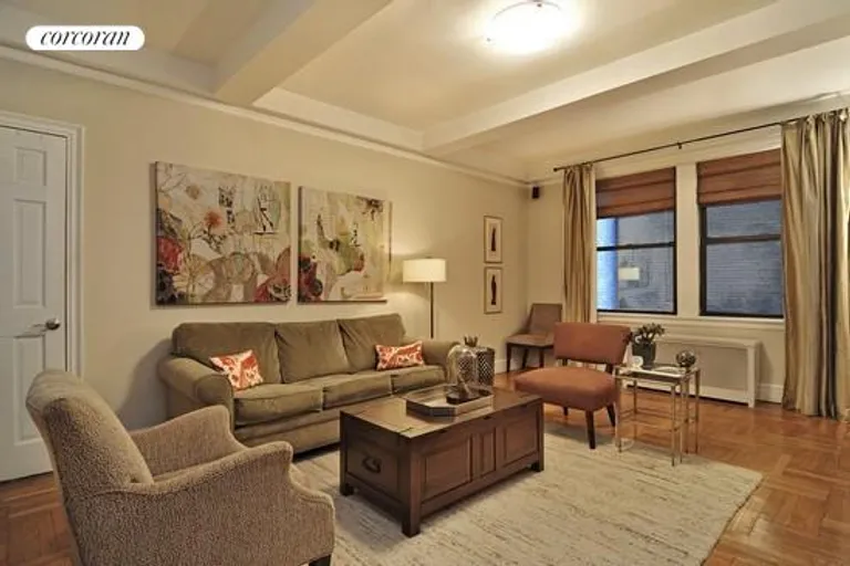 New York City Real Estate | View 20 West 72Nd Street, 303 | room 2 | View 3
