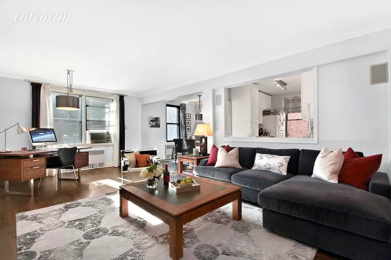 New York City Real Estate | View 30 East 9th Street, 5AA | 2 Beds, 1 Bath | View 1
