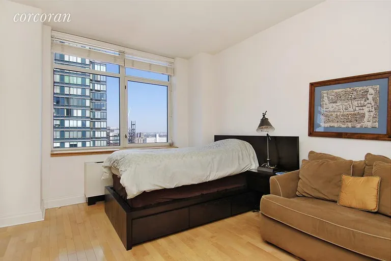 New York City Real Estate | View 1760 Second Avenue, 20A | room 3 | View 4