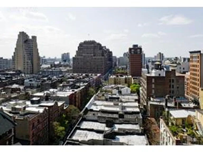 New York City Real Estate | View 201 West 16th Street, 16E | room 2 | View 3