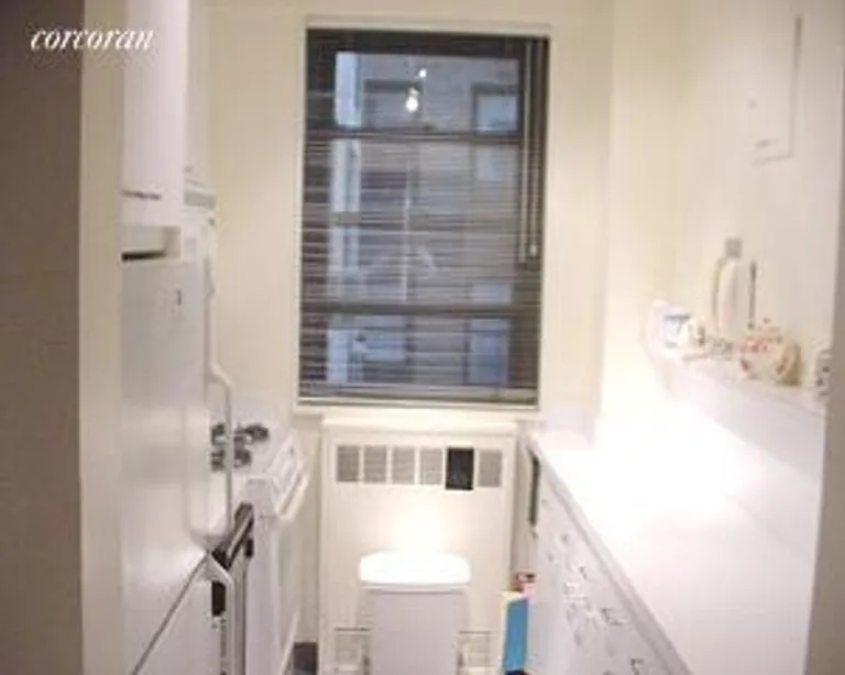 New York City Real Estate | View 315 East 72Nd Street, 7F | room 2 | View 3