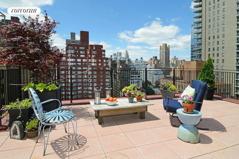 New York City Real Estate | View 315 East 72Nd Street, 18H | room 4 | View 5