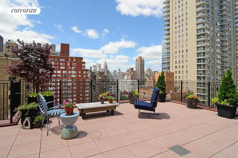 New York City Real Estate | View 315 East 72Nd Street, 18H | room 14 | View 15