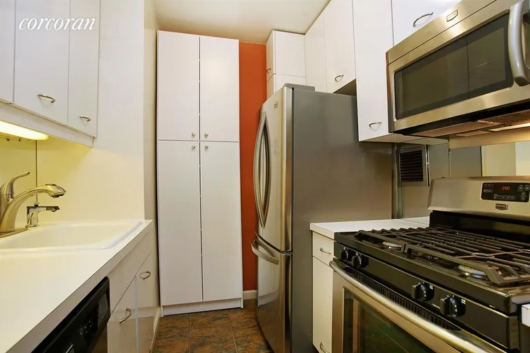 New York City Real Estate | View 255 East 49th Street, 4A | Kitchen | View 3
