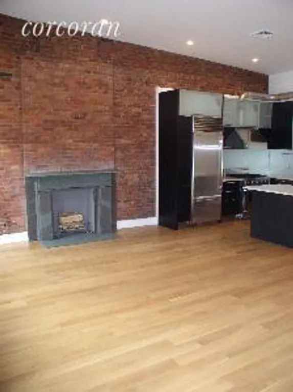 New York City Real Estate | View 142 West 10th Street, 4 | room 1 | View 2