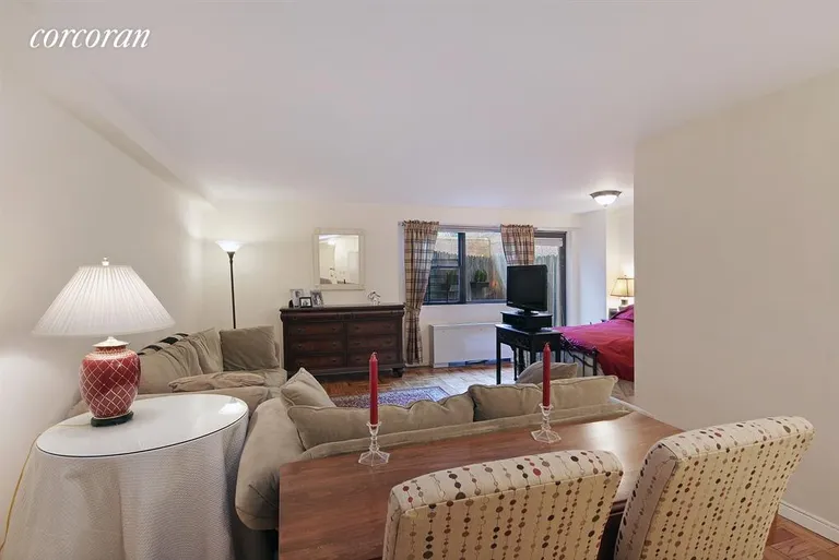New York City Real Estate | View 200 East 74th Street, 2J | View 1