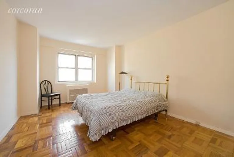 New York City Real Estate | View 69 West 9th Street, 11J | room 1 | View 2