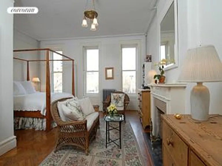 New York City Real Estate | View 160 East 95th Street | room 8 | View 9