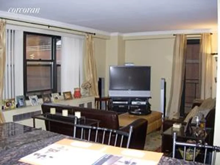 New York City Real Estate | View 345 East 81st Street, 2K | room 2 | View 3