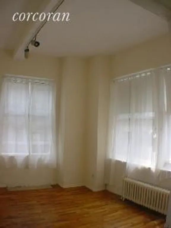 New York City Real Estate | View 4 Lexington Avenue, 5J | room 2 | View 3