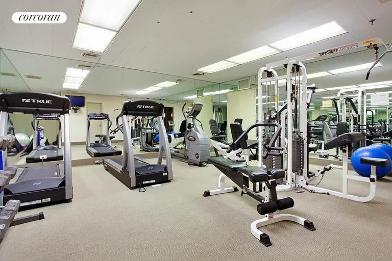 New York City Real Estate | View 45 East 25th Street, 24B | The Stanford Condo gym | View 9