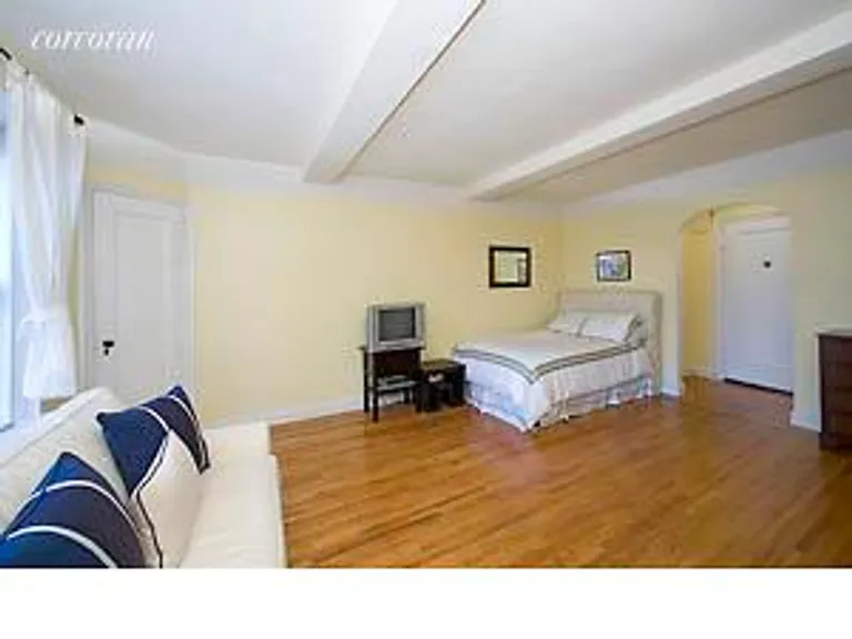 New York City Real Estate | View 339 East 58th Street, 7K | room 1 | View 2