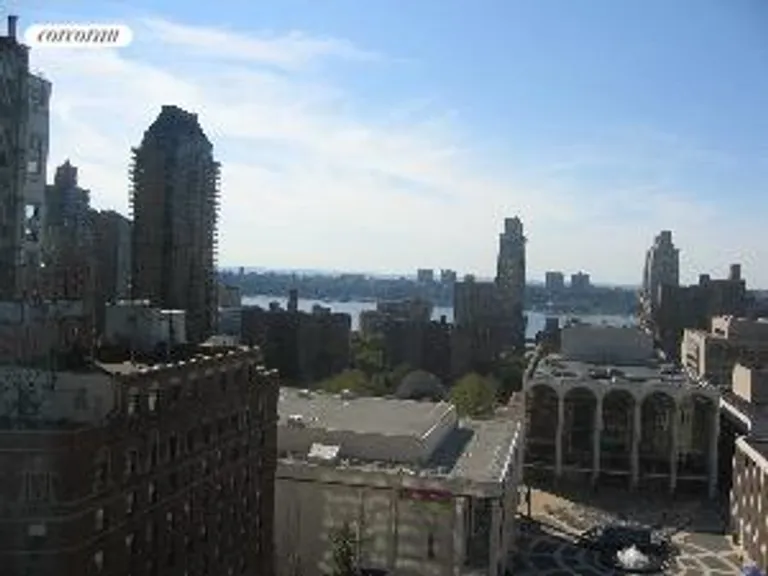 New York City Real Estate | View 20 West 64th Street, 18E | room 8 | View 9