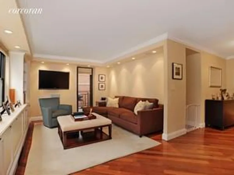 New York City Real Estate | View 345 East 81st Street, 2K | 2 Beds, 2 Baths | View 1