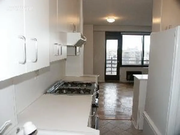 New York City Real Estate | View 382 Central Park West, 20B | room 2 | View 3