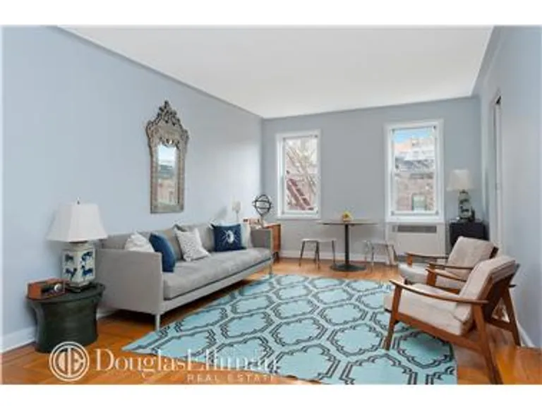 New York City Real Estate | View 25 Plaza Street West, 4J | 2 Beds, 1 Bath | View 2