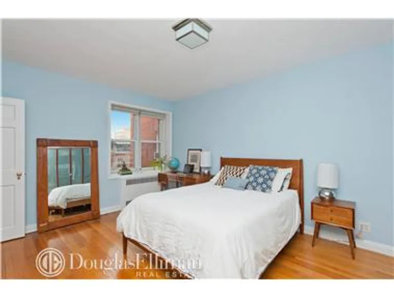 New York City Real Estate | View 25 Plaza Street West, 4J | room 1 | View 3