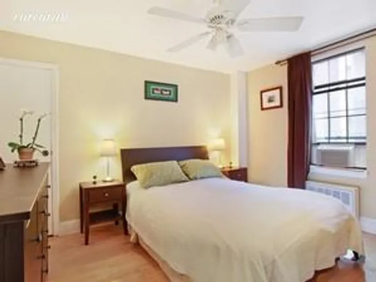 New York City Real Estate | View 2 Grace Court, 3P | room 3 | View 4
