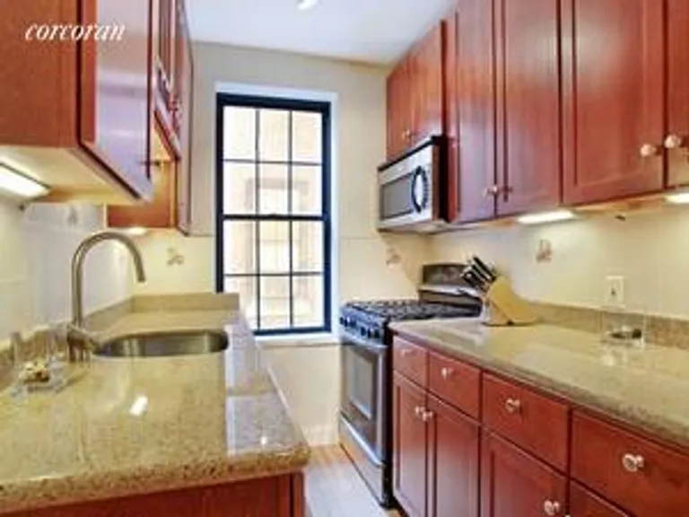 New York City Real Estate | View 2 Grace Court, 3P | 1 Bed, 1 Bath | View 1