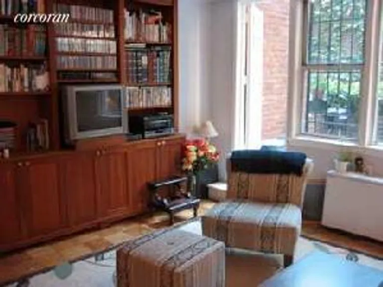 New York City Real Estate | View 40 Clinton Street, 1E | room 2 | View 3