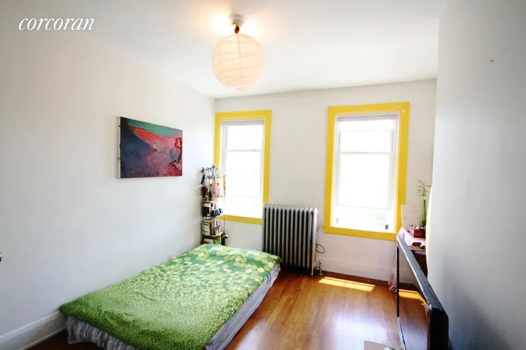 New York City Real Estate | View 179 Montrose Avenue | room 6 | View 7