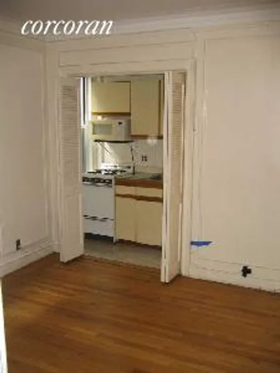 New York City Real Estate | View 59 Pineapple Street, 4L | room 1 | View 2