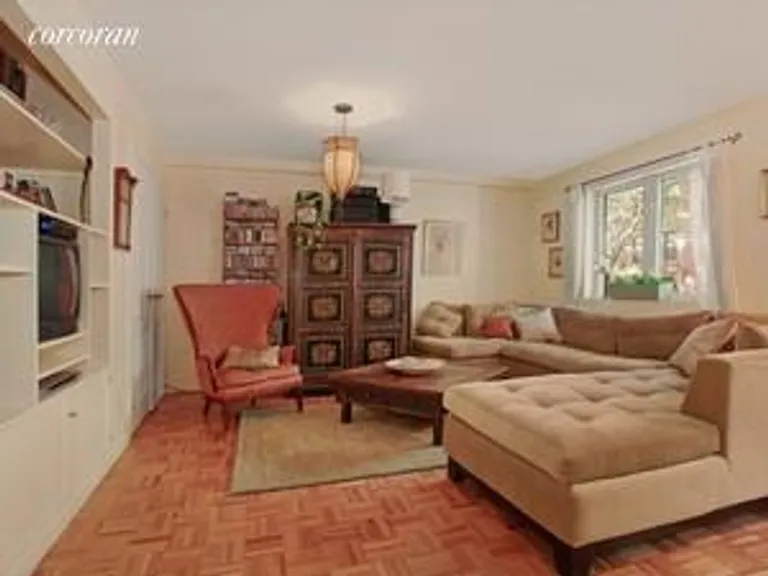 New York City Real Estate | View 162 Huntington Street, 2F | 2 Beds, 2 Baths | View 1