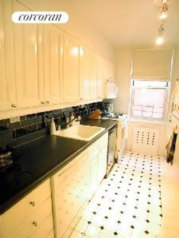 New York City Real Estate | View 301 West 110th Street, 1G | room 3 | View 4
