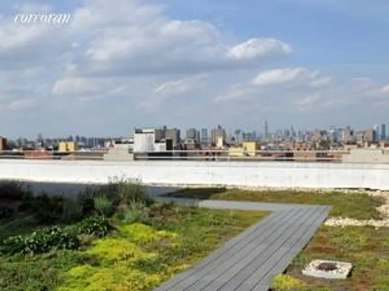 New York City Real Estate | View 689 Myrtle Avenue, 4e | room 4 | View 5