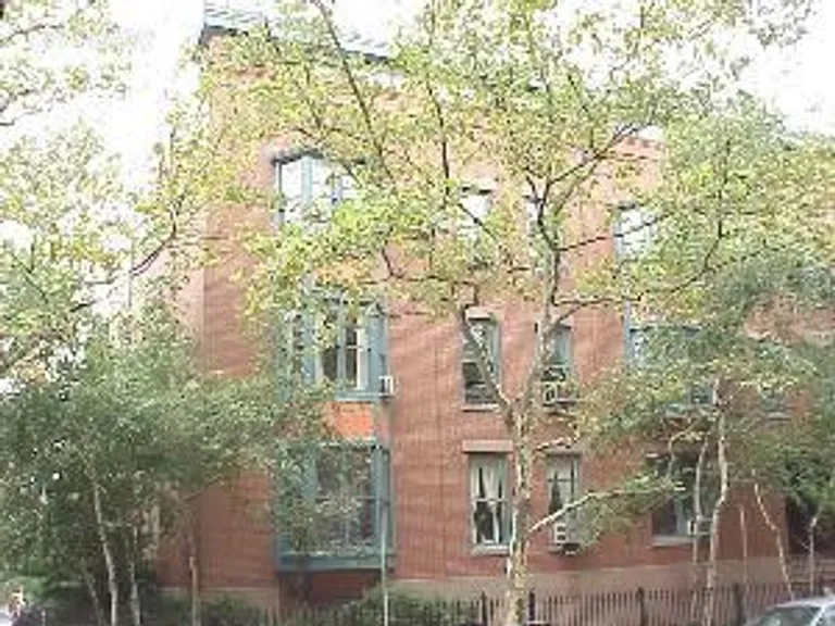 New York City Real Estate | View 146 Amity Street, 5 | 2 Beds, 1 Bath | View 1