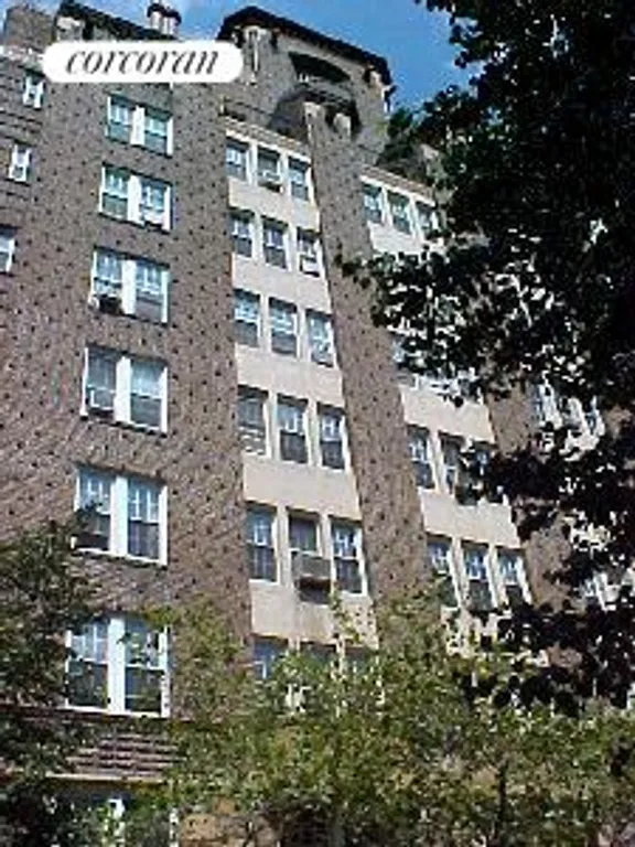 New York City Real Estate | View 35 Pierrepont Street, 5B | 2 Beds, 2 Baths | View 1
