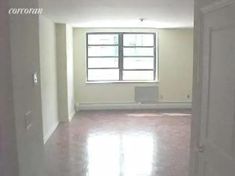 New York City Real Estate | View 156 Sackett Street, 2D | room 1 | View 2