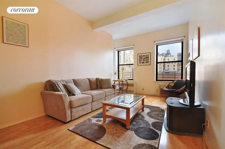 New York City Real Estate | View 150 Joralemon Street, 7B | Living Room | View 5