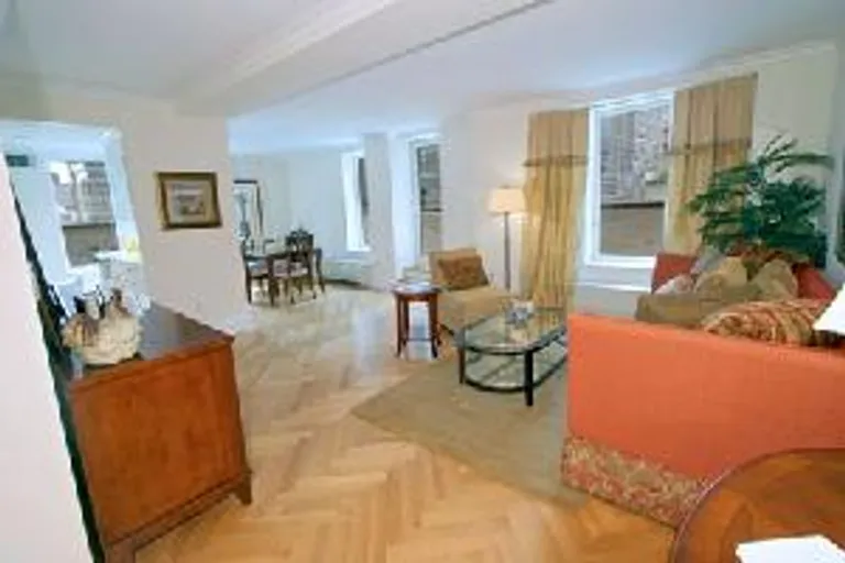 New York City Real Estate | View 502 Park Avenue, 16D | 1 Bed, 1 Bath | View 1